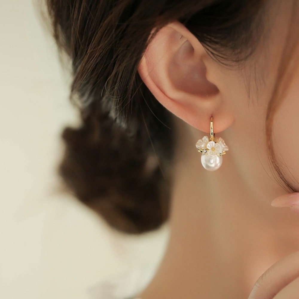 Elegant Flower White Pearl Dangle Drop Earrings for Women,Pearl Earrings - Picture 4 of 4